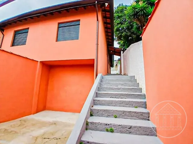Casa com 250m² 2 quartos e 2 banheiros, à venda, no bairro Jardim Iporanga em São Paulo