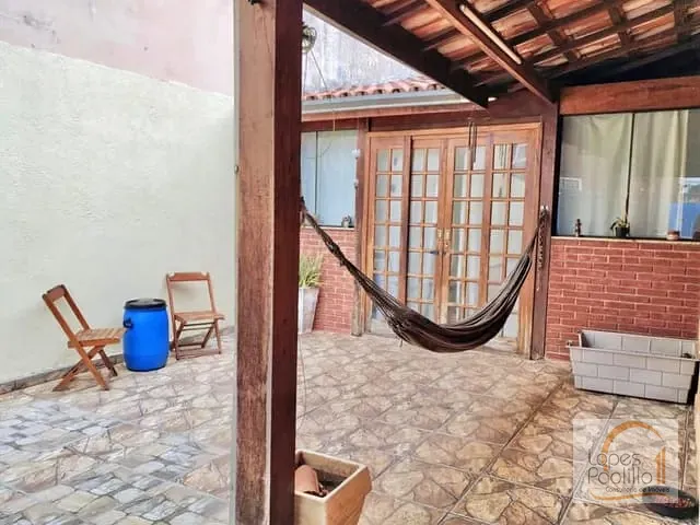 Casa com 247m² 2 quartos e 2 banheiros, à venda, no bairro Jardim Alvinópolis em Atibaia