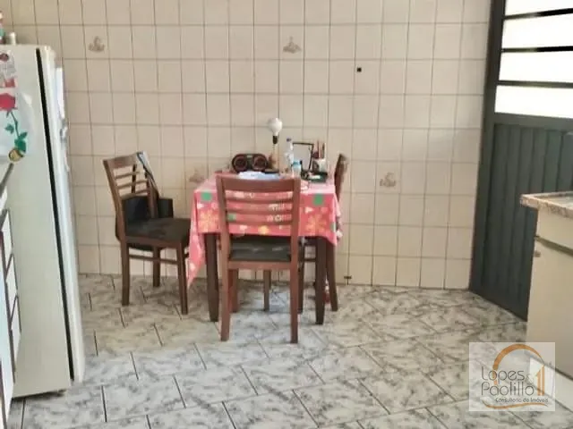Casa com 247m² 2 quartos e 2 banheiros, à venda, no bairro Jardim Alvinópolis em Atibaia