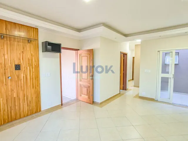 Casa com 300m² 3 quartos e 4 banheiros, à venda, no bairro Jardim Maria Ilydia em Valinhos