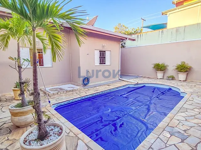 Casa com 300m² 3 quartos e 4 banheiros, à venda, no bairro Jardim Maria Ilydia em Valinhos