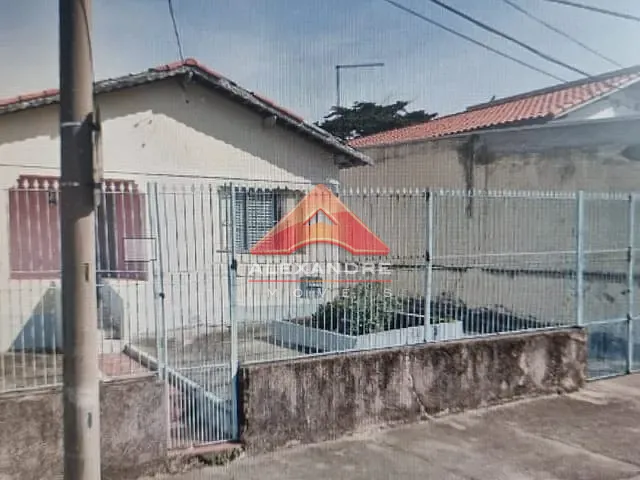 Casa com 312m² 3 quartos e 2 banheiros, à venda, no bairro Monte Castelo em São José dos Campos