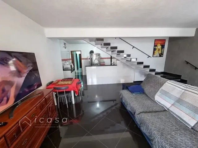 Casa com 434m² 4 quartos e 5 banheiros, à venda, no bairro Jardim Pereira do Amparo em Jacareí