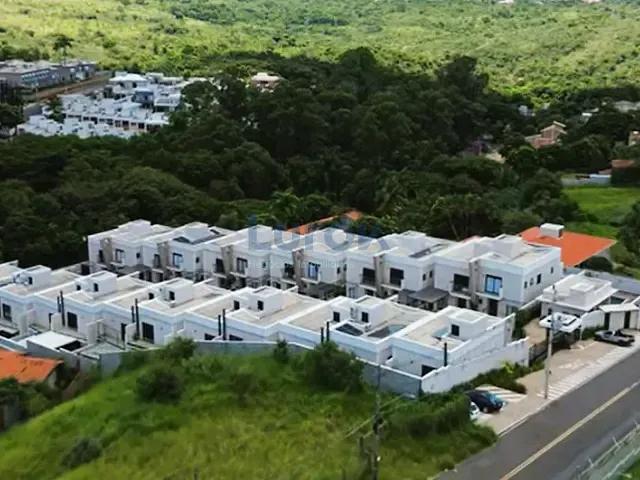 Casa com 135m² 3 quartos e 4 banheiros, à venda, no bairro Chácaras Silvania em Valinhos
