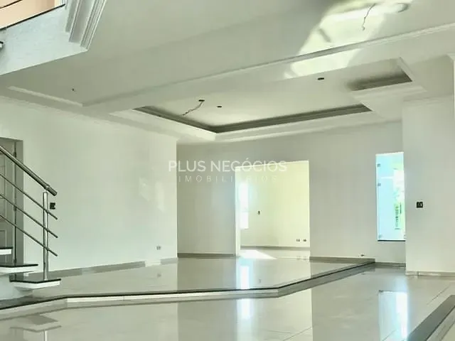 Casa com 1500m² 4 quartos e 7 banheiros, à venda, no bairro Village Castelo Itu em Itu