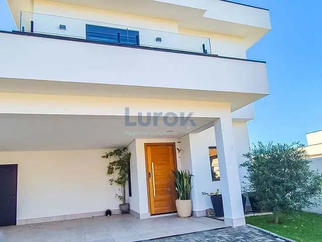 Casa com 300m² 3 quartos e 5 banheiros, à venda, no bairro Pinheiro em Valinhos