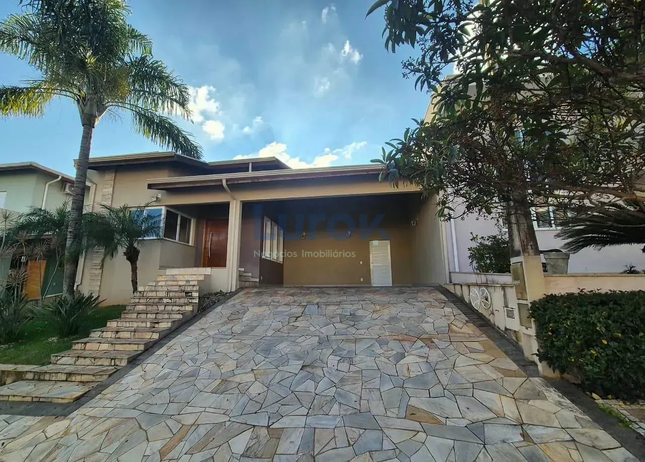 Casa, 3 quartos, 196 m² - Foto 2