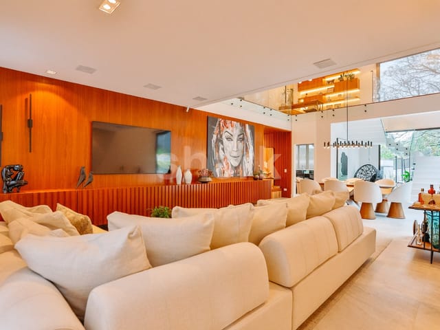 Casa com 712m² 4 quartos e 7 banheiros, à venda, no bairro Alphaville Residencial Dois em Barueri