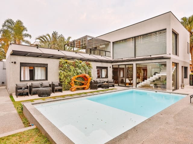 Casa com 712m² 4 quartos e 7 banheiros, à venda, no bairro Alphaville Residencial Dois em Barueri