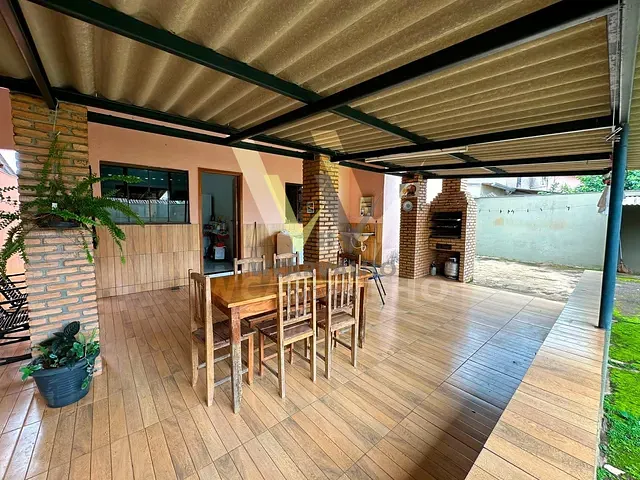 Casa com 300m² 3 quartos e 2 banheiros, à venda, no bairro Jardim dos Ipês em Anápolis
