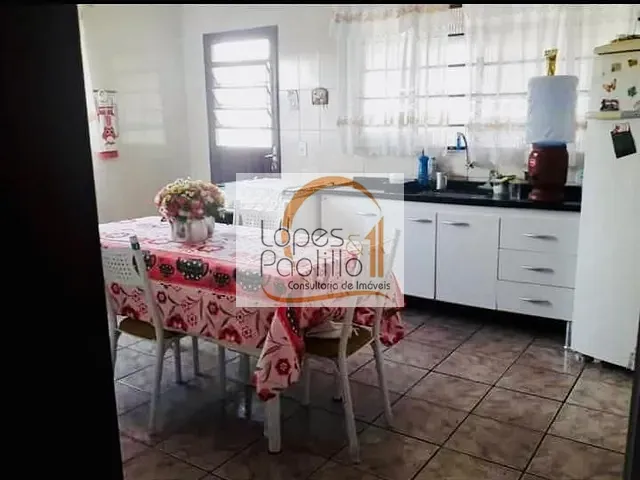 Casa com 300m² 2 quartos e 1 banheiro, à venda, no bairro Jardim dos Pinheiros em Atibaia