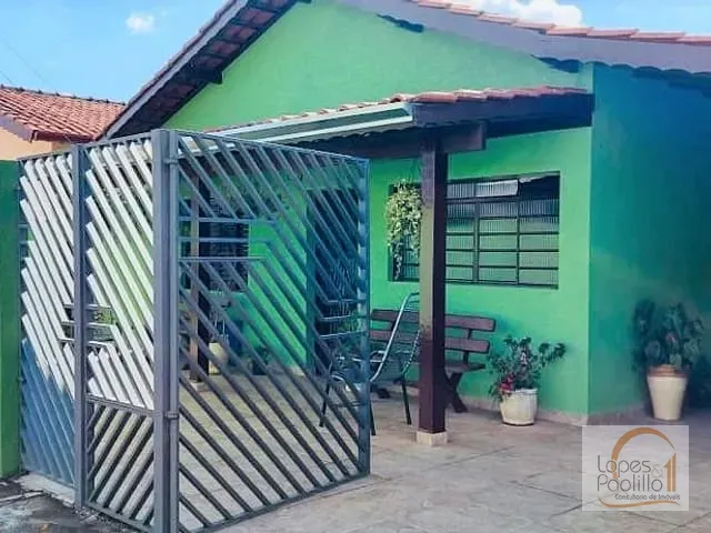 Casa com 300m² 2 quartos e 1 banheiro, à venda, no bairro Jardim dos Pinheiros em Atibaia