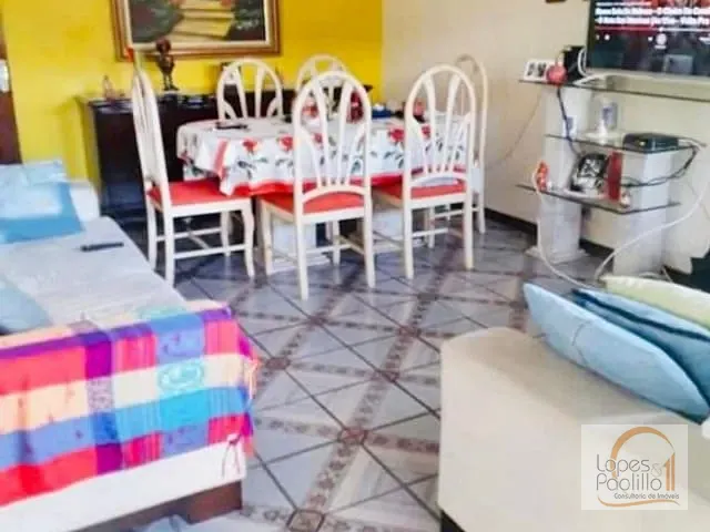 Casa com 300m² 2 quartos e 1 banheiro, à venda, no bairro Jardim dos Pinheiros em Atibaia