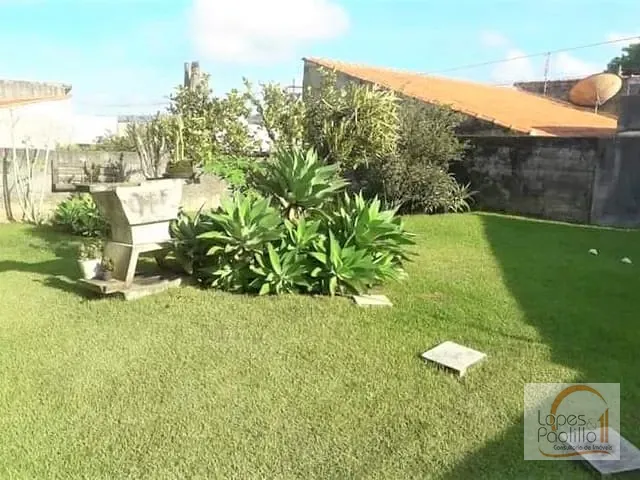 Casa com 300m² 2 quartos e 1 banheiro, à venda, no bairro Jardim dos Pinheiros em Atibaia