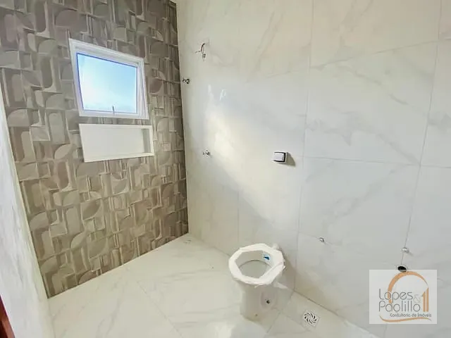 Casa com 250m² 4 quartos e 3 banheiros, à venda, no bairro Jardim Das Palmeiras em Bom Jesus dos Perdões