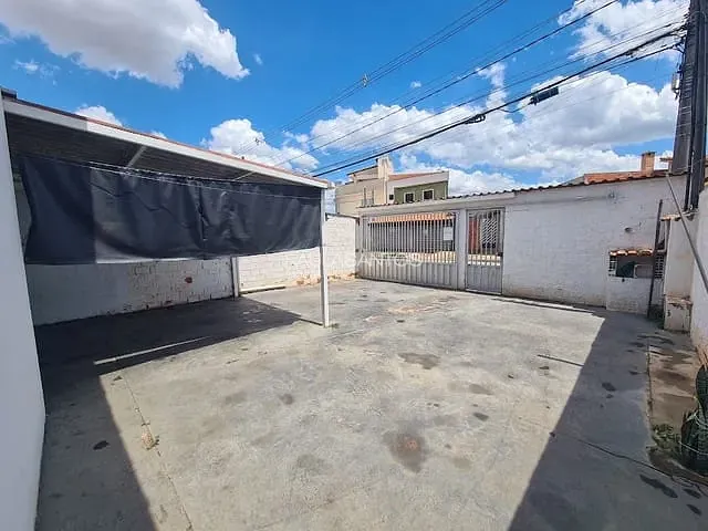 Casa com 200m² 2 quartos e 1 banheiro, à venda, no bairro Jardim Piazza Di Roma II em Sorocaba