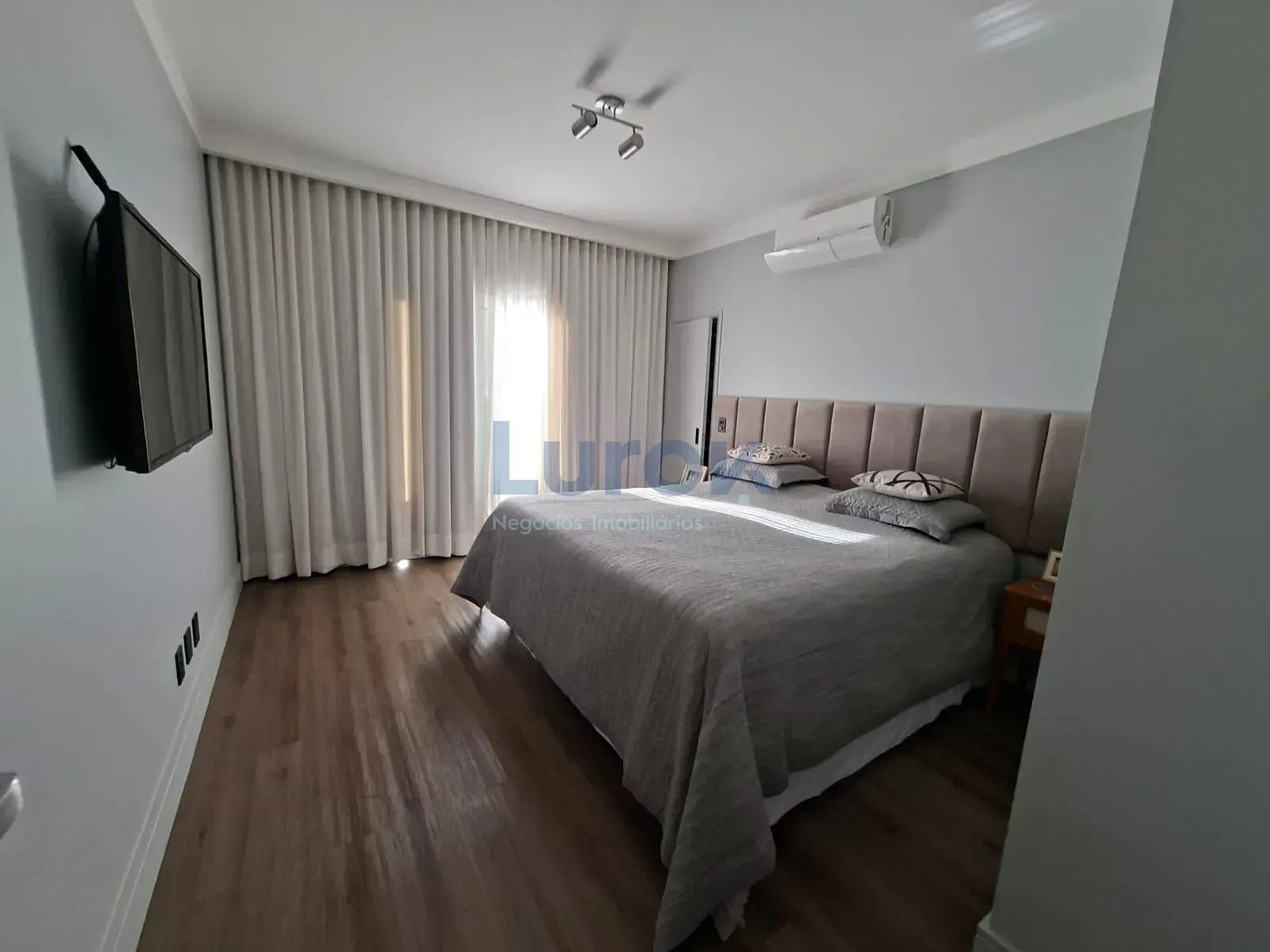 Casa, 3 quartos, 241 m² - Foto 41
