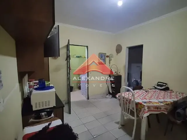 Casa com 125m² 4 quartos e 2 banheiros, à venda, no bairro Residencial União em São José dos Campos