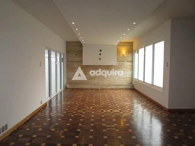 Casa para alugar, no bairro Centro em Ponta Grossa