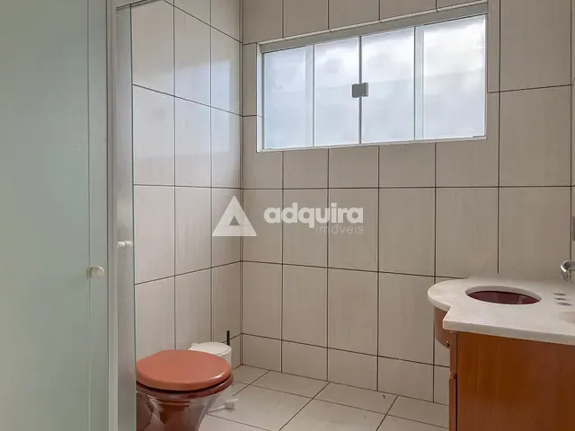 Casa para alugar, no bairro Centro em Ponta Grossa