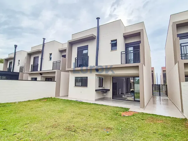 Casa com 210m² 3 quartos e 4 banheiros, para alugar, no bairro Vista Alegre em Vinhedo