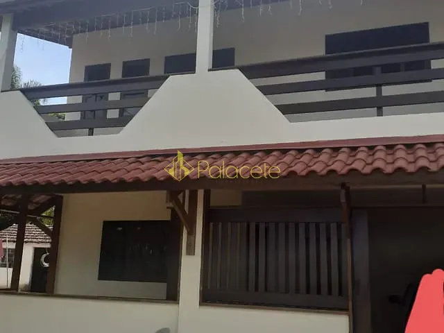Casa com 500m² 3 quartos e 2 banheiros, à venda, no bairro Conjunto Residencial Araretama em Pindamonhangaba