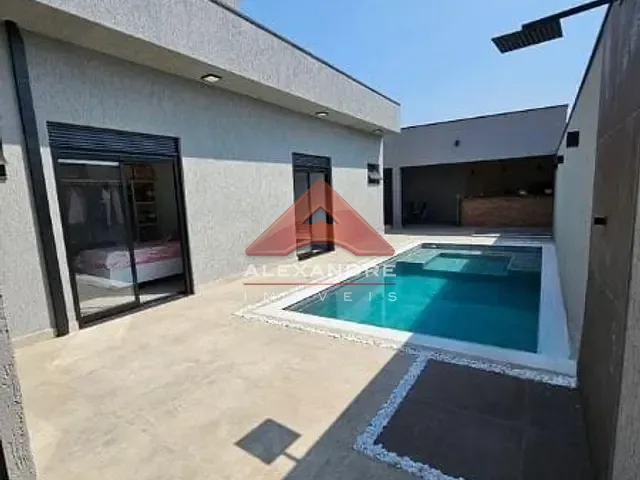 Casa com 350m² 3 quartos e 2 banheiros, à venda, no bairro Condomínio Residencial Mantiqueira em São José dos Campos