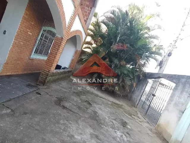 Casa com 250m² 4 quartos e 3 banheiros, à venda, no bairro Jardim Nova Detroit em São José dos Campos