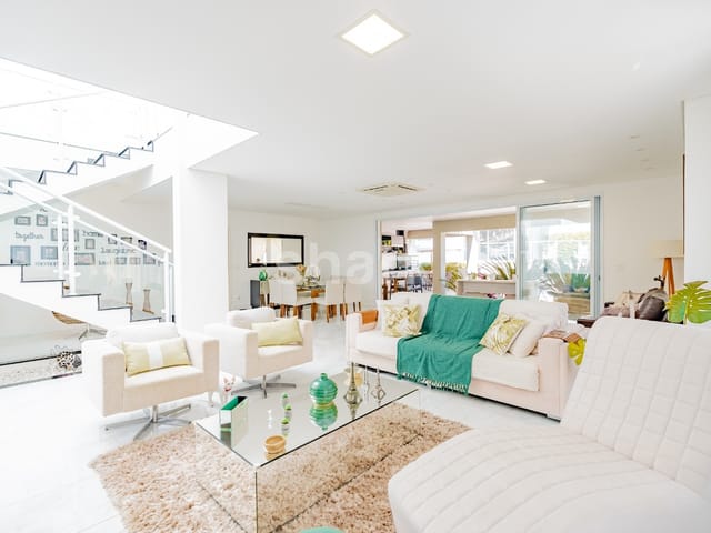 Casa com 609m² 5 quartos e 8 banheiros, à venda, no bairro Alphaville em Santana de Parnaíba