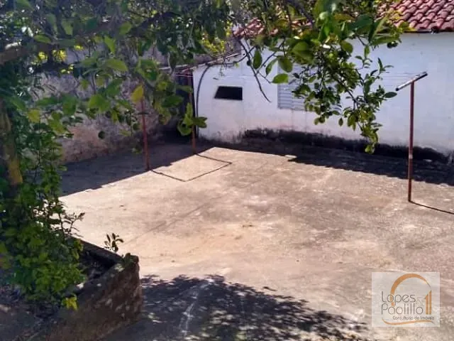 Casa com 275m² 2 quartos e 1 banheiro, à venda, no bairro Centro em Atibaia