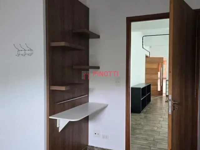 Casa 2 quartos e 2 banheiros, para alugar, no bairro Vila Euclides em São Bernardo do Campo