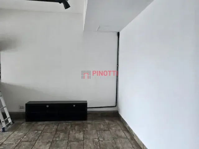 Casa 2 quartos e 2 banheiros, para alugar, no bairro Vila Euclides em São Bernardo do Campo