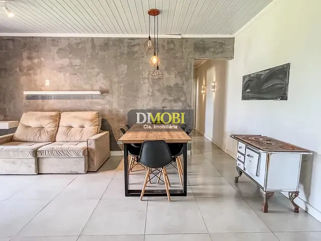 Casa com 300m² 2 quartos e 1 banheiro, à venda, no bairro Jardim do Cedro em Gravataí