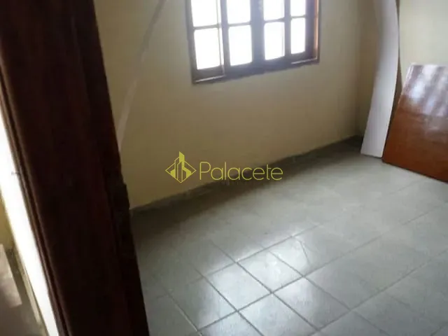 Casa com 150m² 3 quartos e 1 banheiro, à venda, no bairro Maria Áurea em Pindamonhangaba