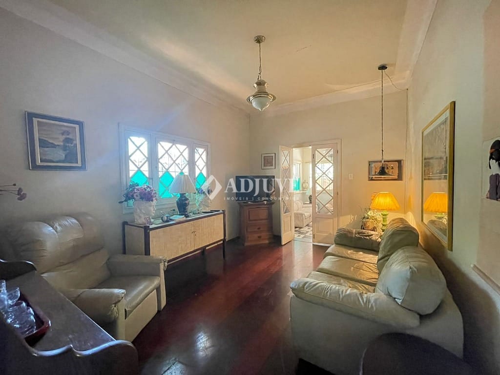 Casa à venda com 7 quartos, 271m² - Foto 11