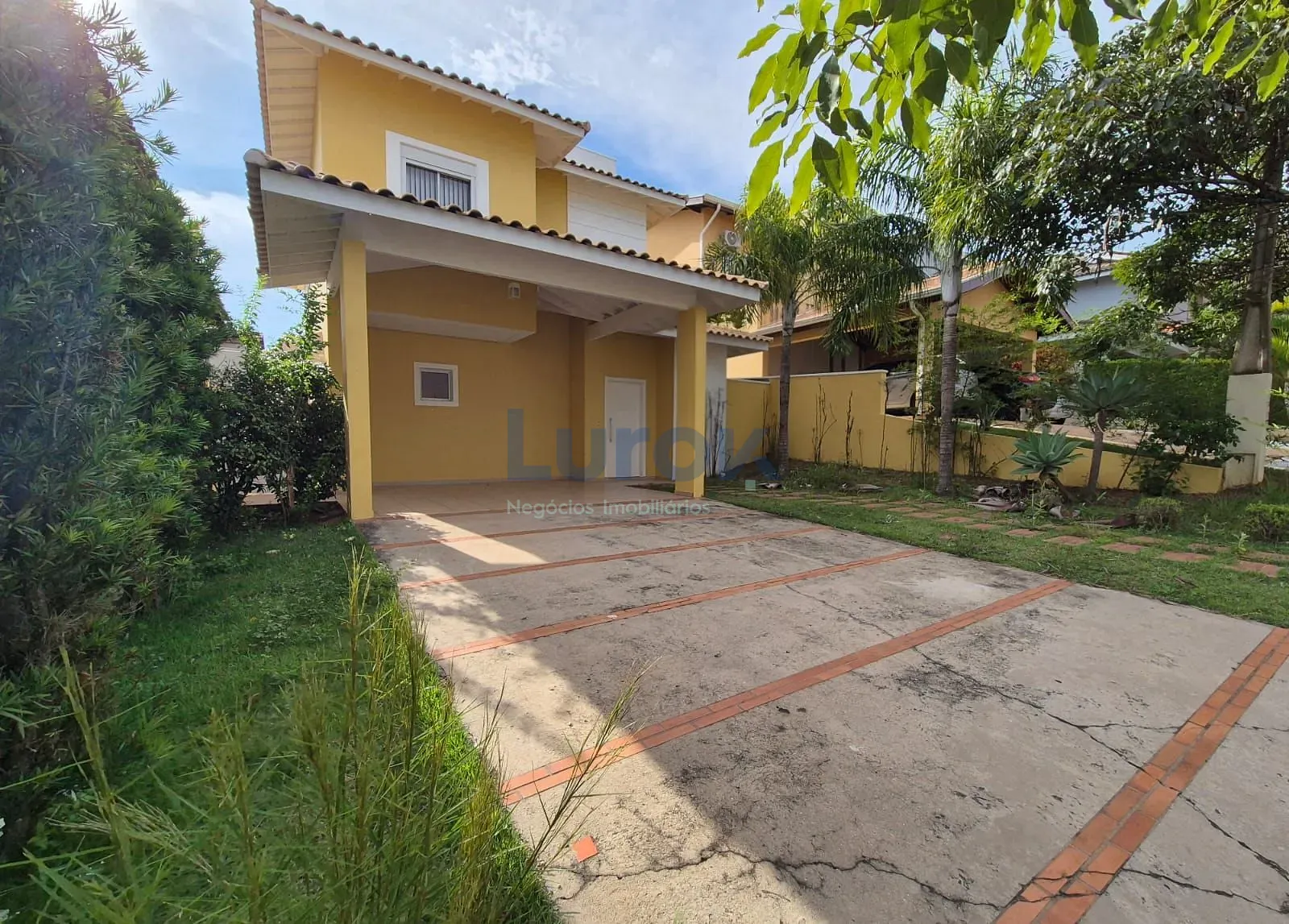 Casa, 4 quartos, 220 m² - Foto 2