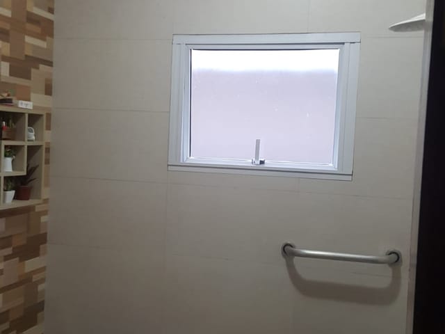 Casa com 310m² 2 quartos e 1 banheiro, à venda, no bairro Jardim Santa Inês I em São José Dos Campos