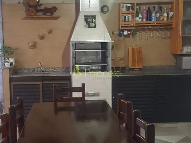 Casa com 310m² 2 quartos e 1 banheiro, à venda, no bairro Jardim Santa Inês I em São José Dos Campos