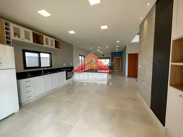 Casa com 360m² 4 quartos e 1 banheiro, à venda, no bairro Piedade em Caçapava