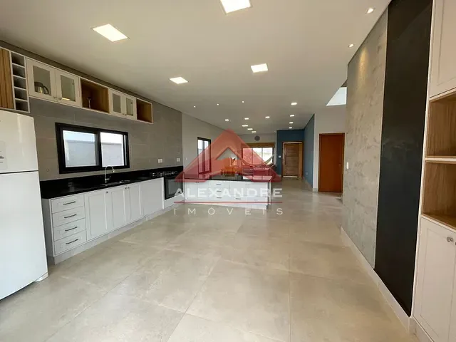 Casa com 360m² 4 quartos e 1 banheiro, à venda, no bairro Piedade em Caçapava