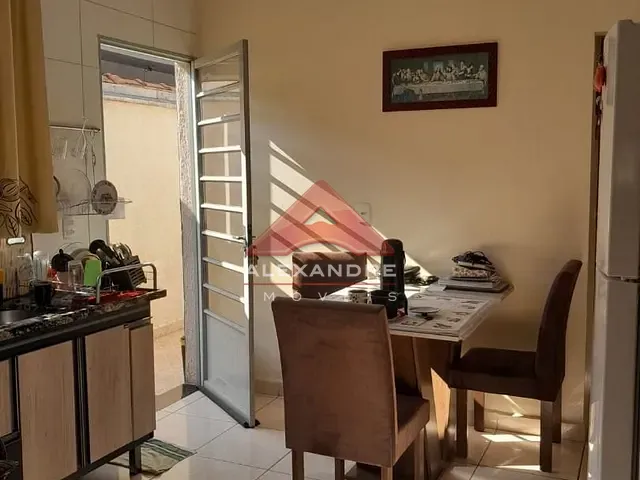 Casa com 125m² 2 quartos e 2 banheiros, à venda, no bairro Jardim Santa Inês II em São José dos Campos