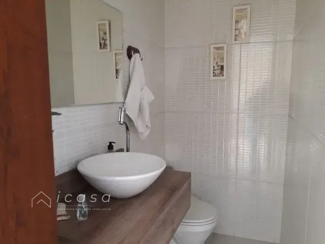 Casa com 350m² 4 quartos e 3 banheiros, à venda, no bairro Jardim América em São José dos Campos
