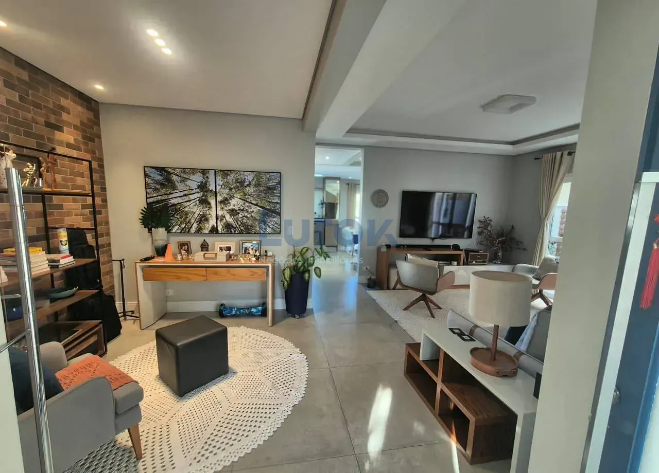 Casa, 3 quartos, 284 m² - Foto 2