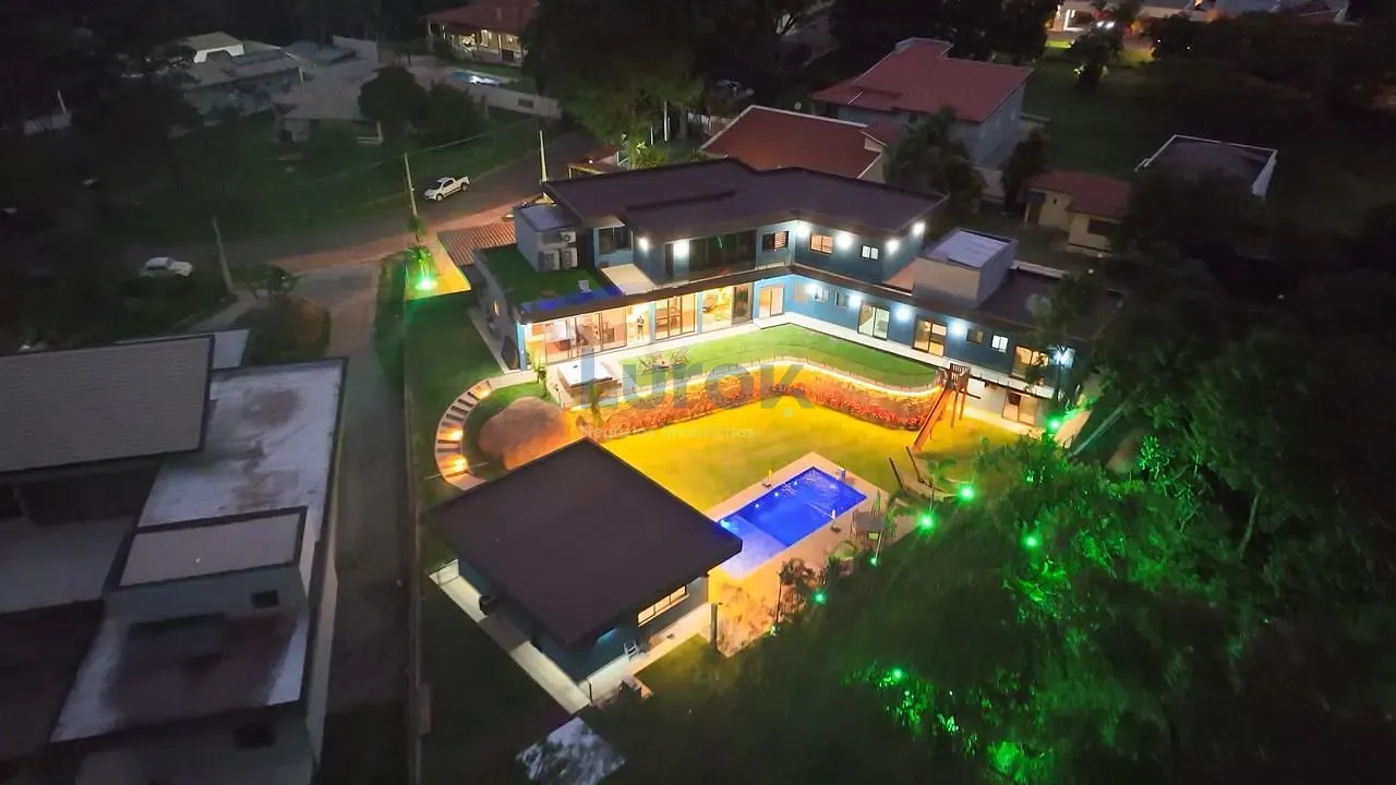 Casa, 7 quartos, 700 m² - Foto 1