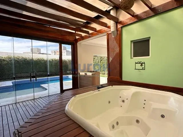 Casa 4 quartos e 4 banheiros, à venda ou para alugar, no bairro Jardim São Pedro em Valinhos