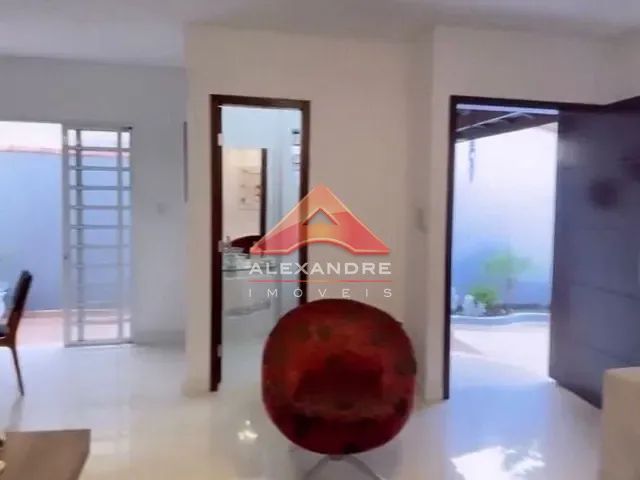 Casa com 250m² 3 quartos e 1 banheiro, à venda, no bairro Jardim Portugal em São José dos Campos