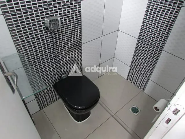 Casa 3 quartos e 3 banheiros, para alugar, no bairro Ronda em Ponta Grossa