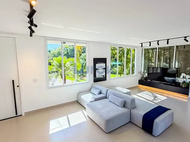 Casa com 1300m² 4 quartos e 5 banheiros, à venda, no bairro Chácaras São Bento em Valinhos
