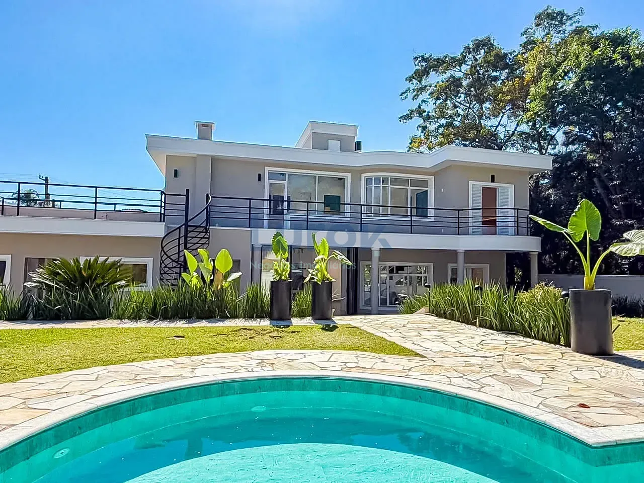 Casa, 4 quartos, 312 m² - Foto 1