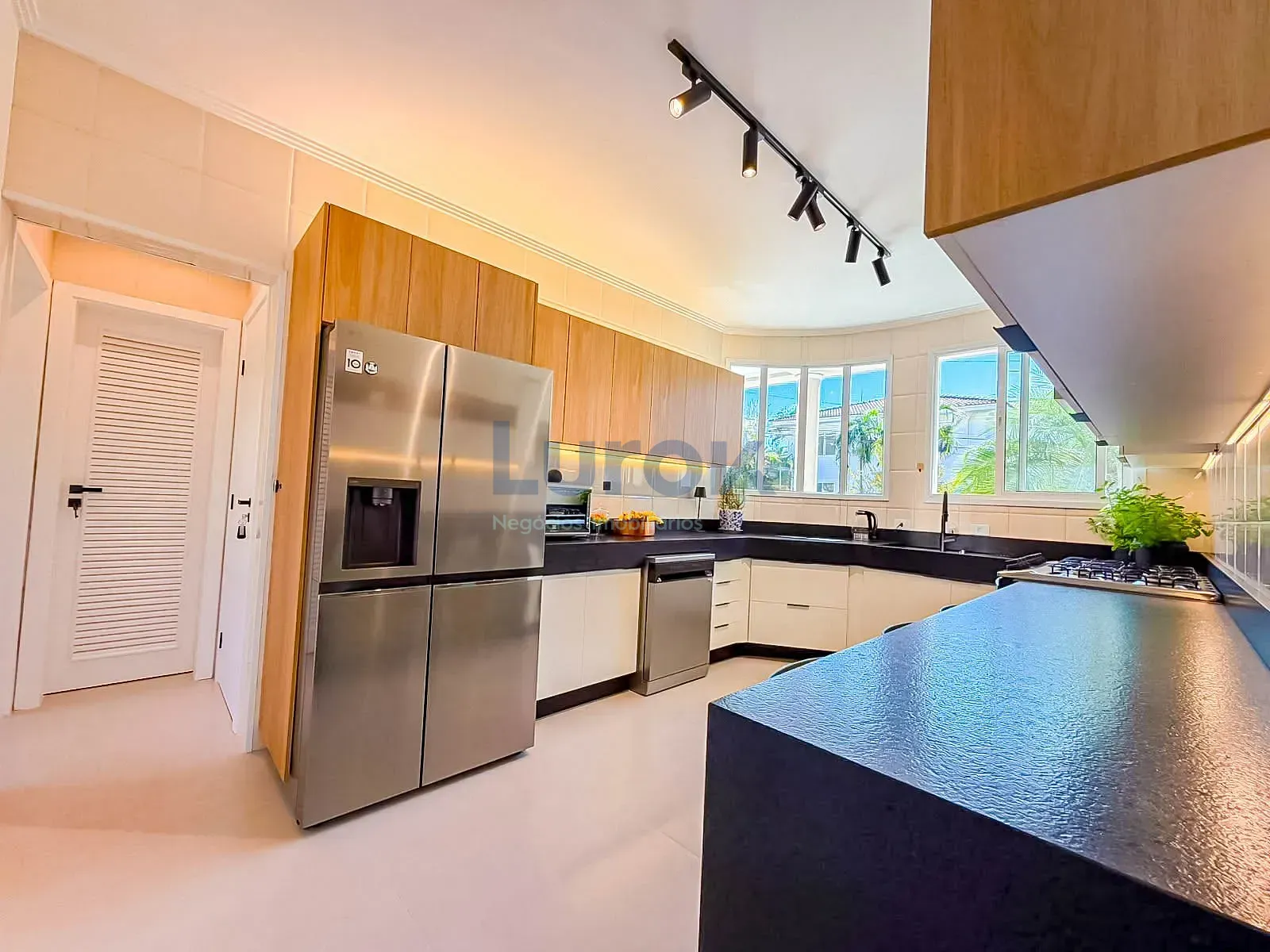 Casa, 4 quartos, 312 m² - Foto 11
